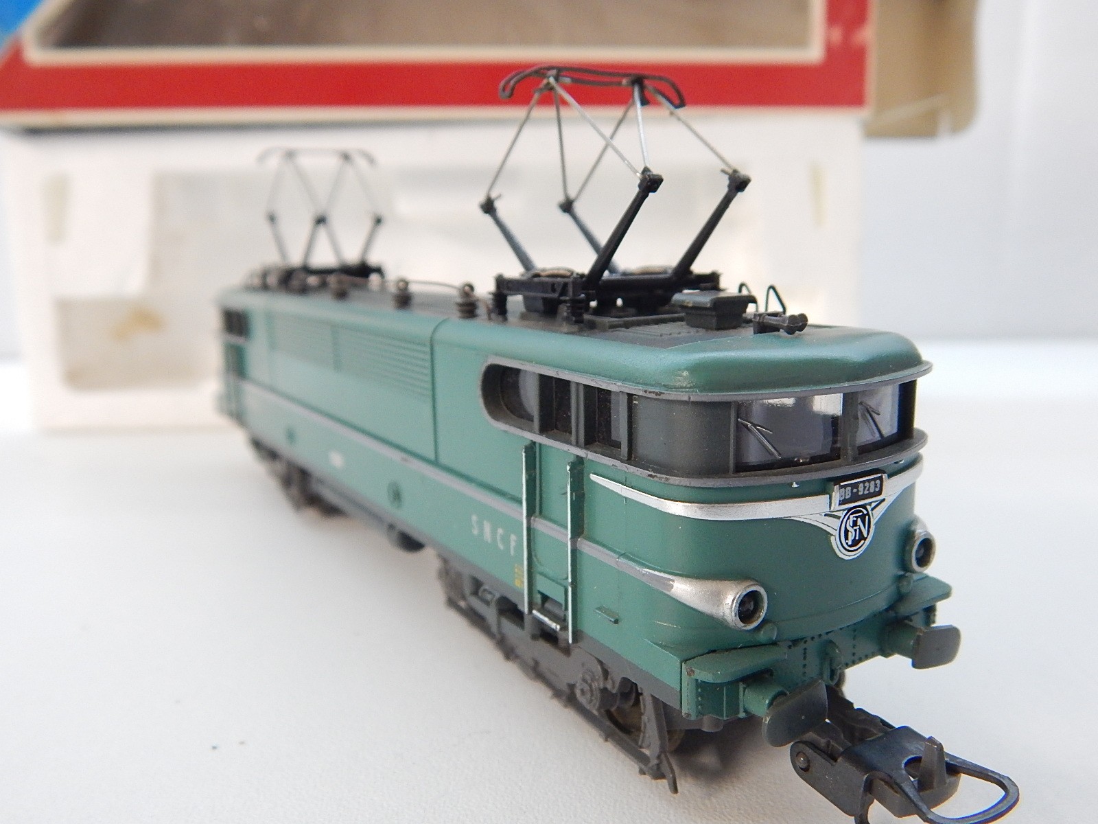 Locomotive Diesel Lima HO échelle OBB 2050 0021 Verte - Vintage - Bon état