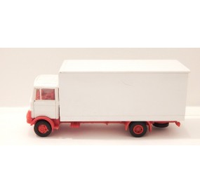 WIKING CAMION MERCEDES BLANC HO SANS BOITE