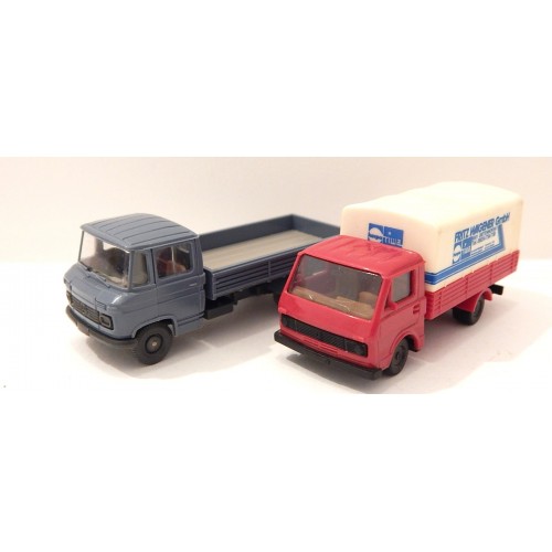 LOT DE DEUX CAMIONS BACHER ET PLATEAU HERPA ET WIKING HO