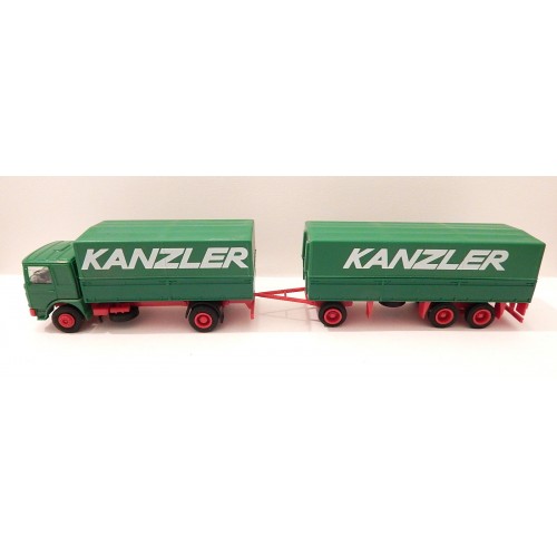 WIKING CAMION VERT AVEC REMORQUE KANZERL HO SANS BOITE