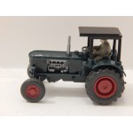 WIKING TRACTEUR CABINE + PERSONNAGE HO SANS BOITE