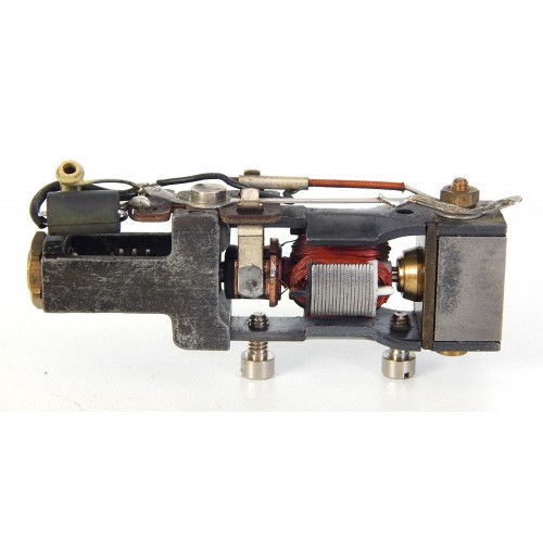 R 12563 HORNBY UN MOTEUR DE LOCOMOTIVE VAPEUR 131 TB 42 HO