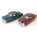PRALINE DEUX VEHICULES CADILLAC BLEU ET MARRON HO SANS BOITE