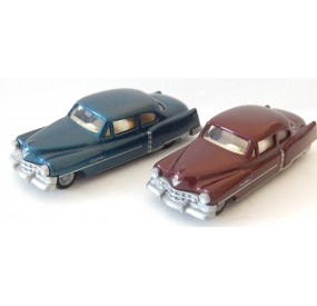 PRALINE DEUX VEHICULES CADILLAC BLEU ET MARRON HO SANS BOITE
