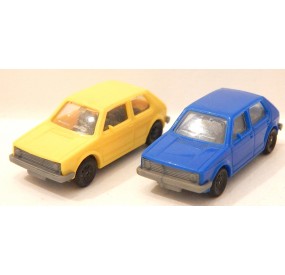 FLEISCHMANN 2 VEHICULES VW GOLF BLEU ET JAUNE HO SANS BOITE