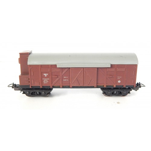 LIMA WAGON COUVERT A BOGIE DEUX PORTE LATERAL ECLAIRAGE FIN CONVOIE HO