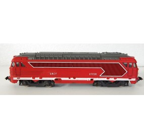 LIMA LOCOMOTIVE DIESEL BB 67001 ROUGE SUPERBE ETAT HO SANS BOITE