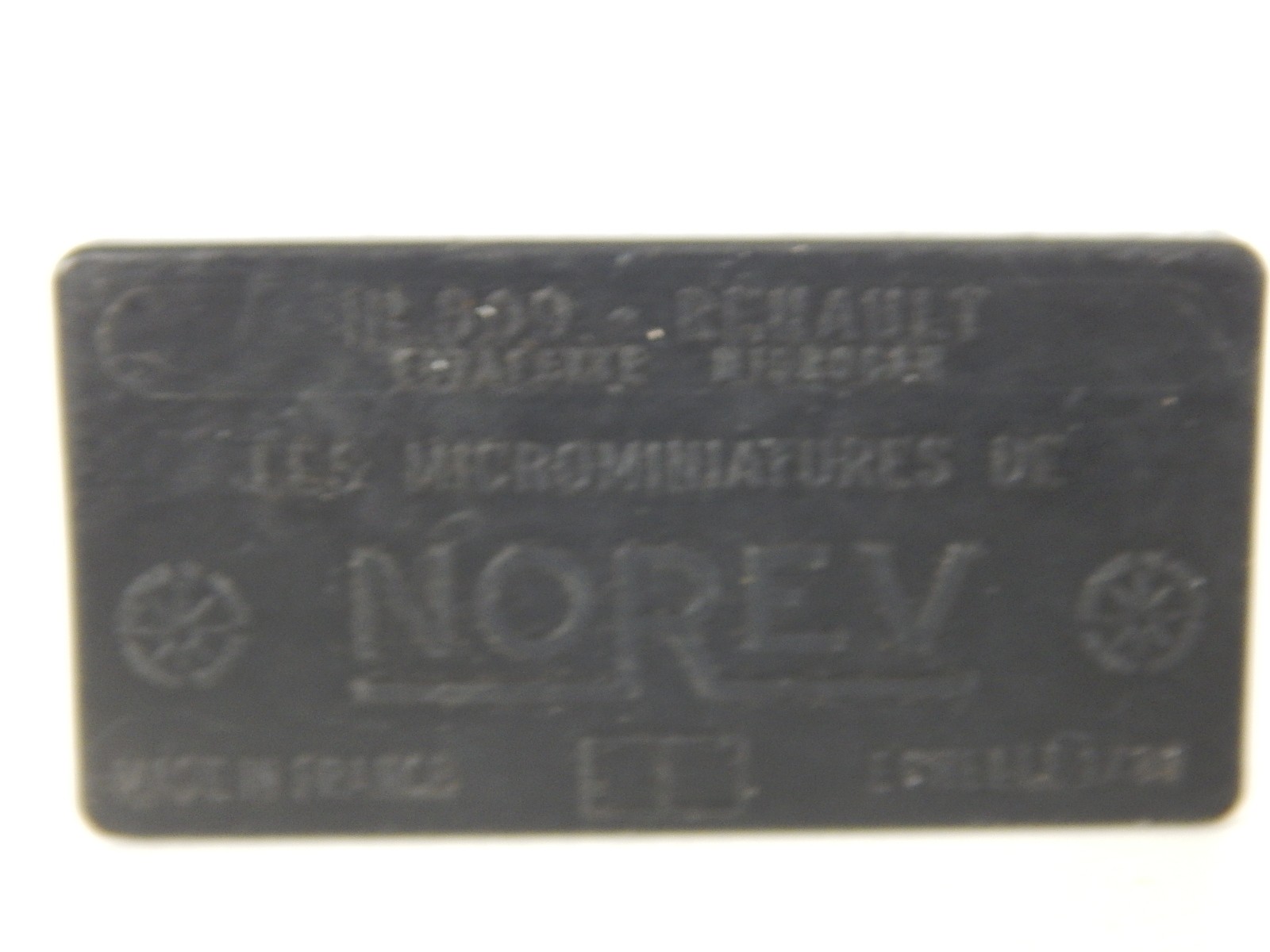 NOREV 1/43 = Renault Estafette Fourgon Sureleve De 1968 (Boîte D