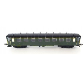 FLEISCHMANN VOITURE 1CL VERTE TOIT NOIR TYPE EST SNCF SANS BOITE HO